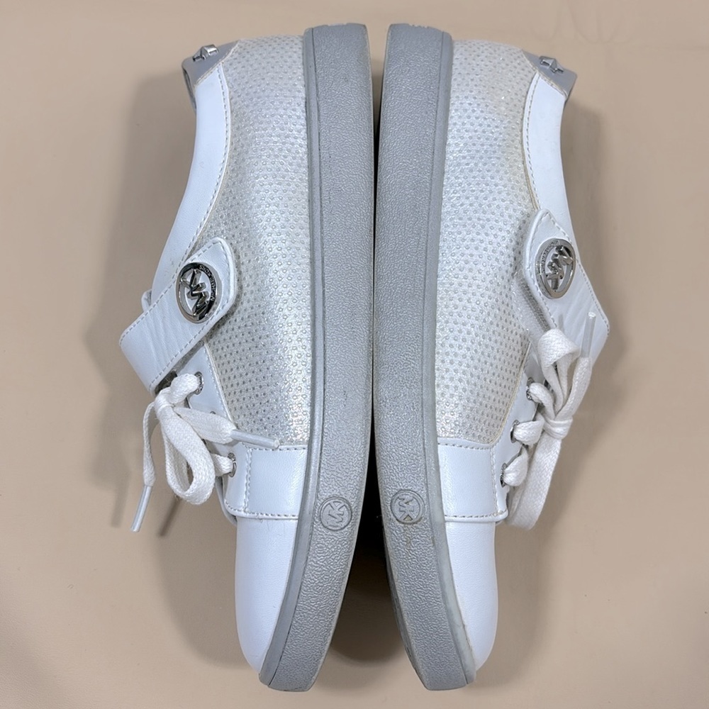 Michael Kors girls shoes with Velcro and laces​​​​​​​​​ - Picture 5 of 11